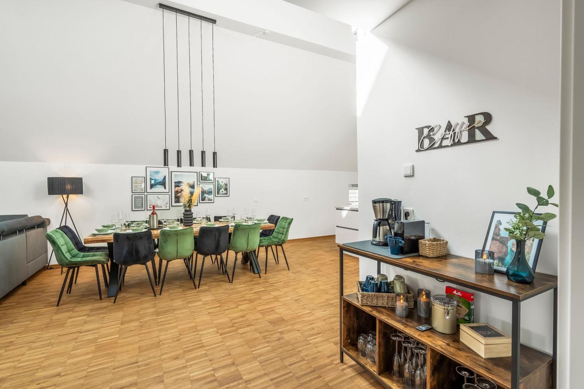 Dnd Design Loft I 170Qm I Parken I Balkon I Workstation I Netflix I Kaffee I Waschmaschine I Trockner I Xbox I Ausblick Apartman Würzburg Kültér fotó