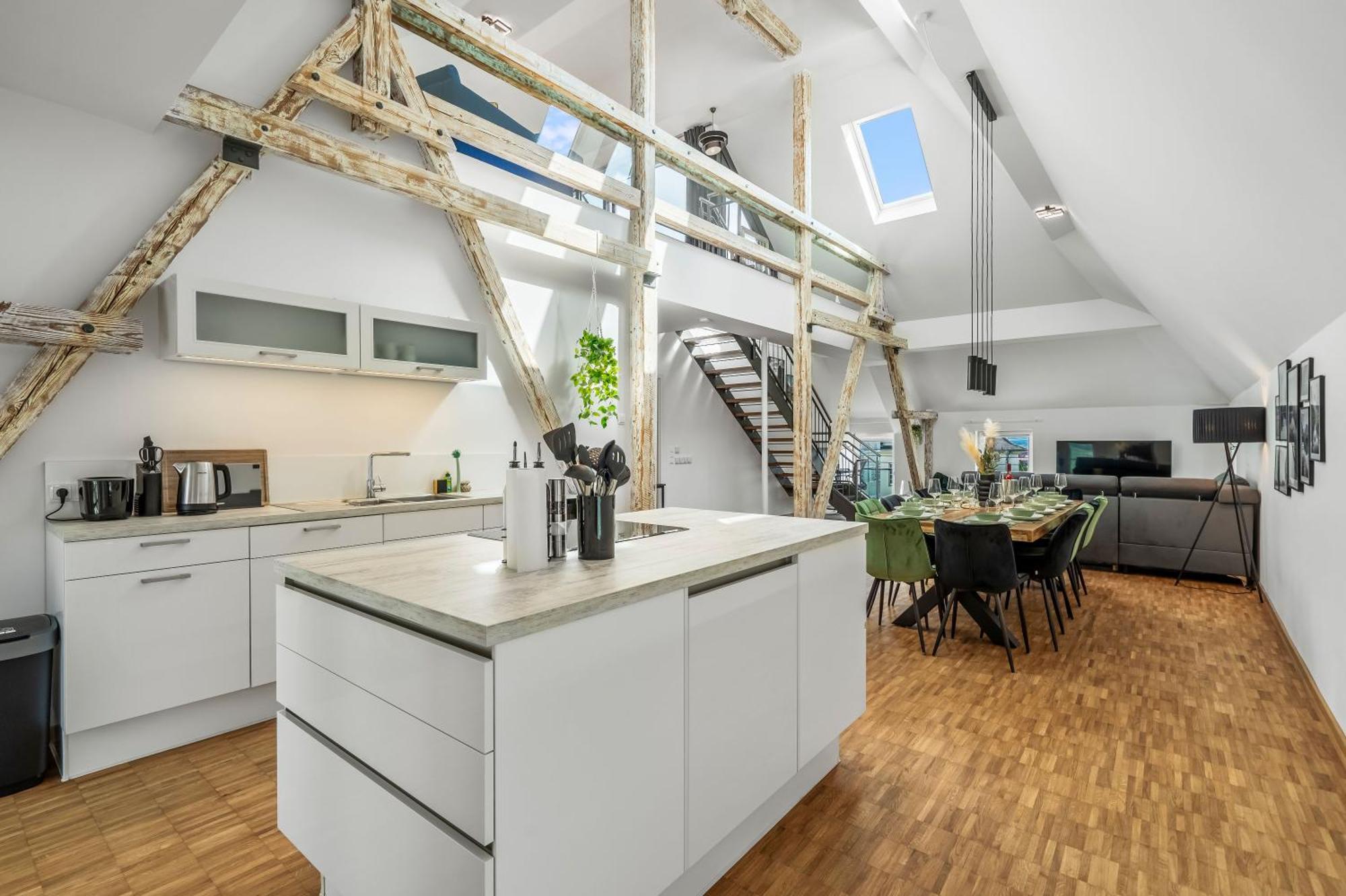 Dnd Design Loft I 170Qm I Parken I Balkon I Workstation I Netflix I Kaffee I Waschmaschine I Trockner I Xbox I Ausblick Apartman Würzburg Kültér fotó