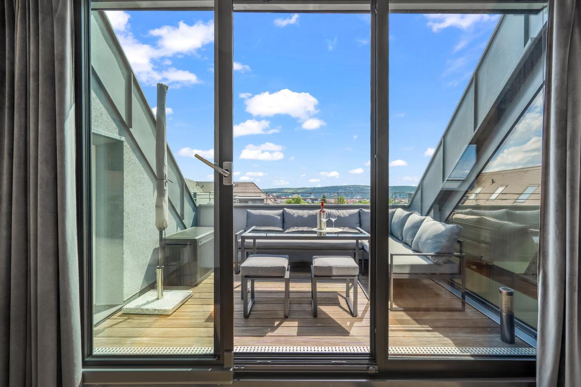Dnd Design Loft I 170Qm I Parken I Balkon I Workstation I Netflix I Kaffee I Waschmaschine I Trockner I Xbox I Ausblick Apartman Würzburg Kültér fotó