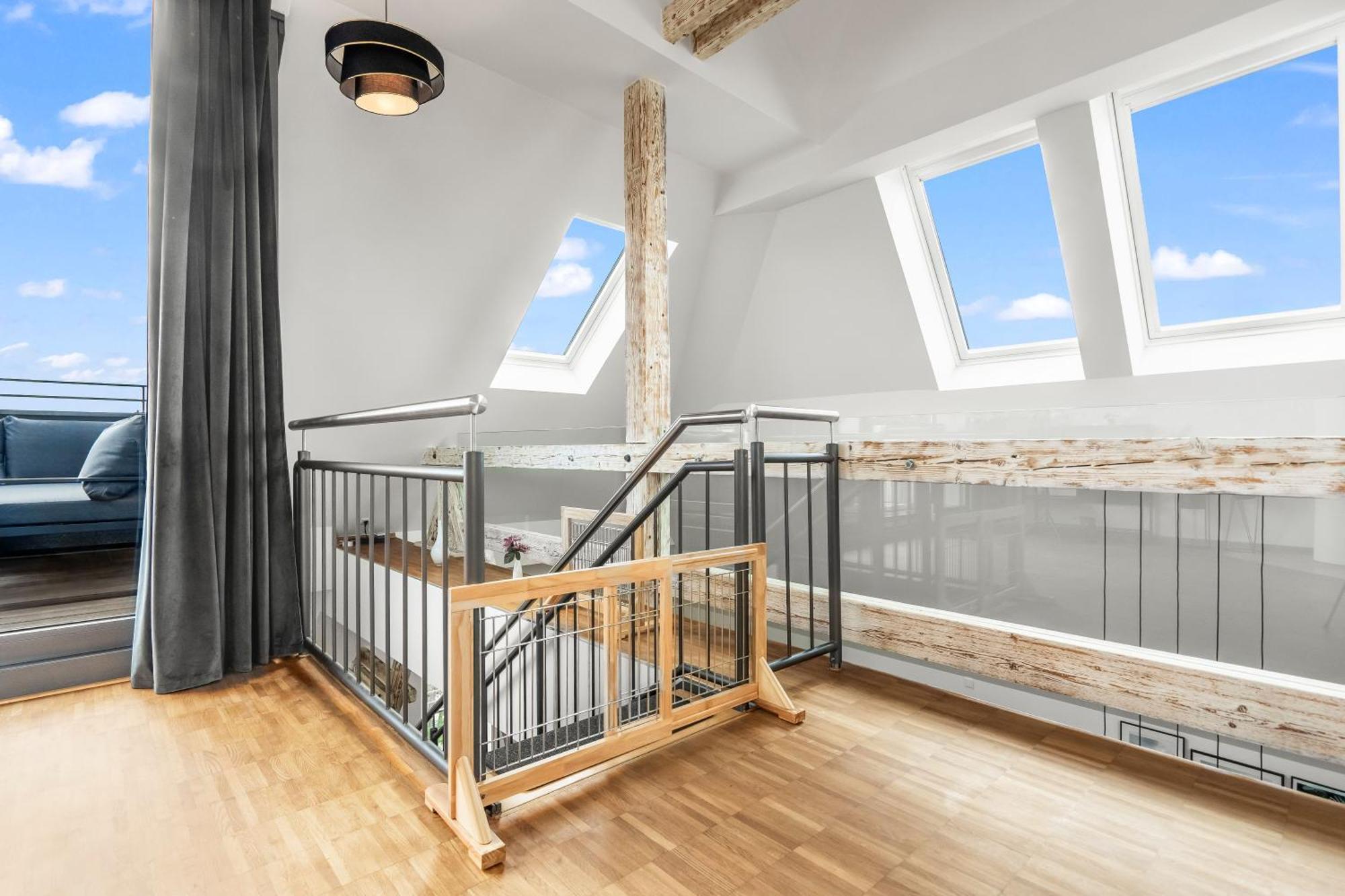 Dnd Design Loft I 170Qm I Parken I Balkon I Workstation I Netflix I Kaffee I Waschmaschine I Trockner I Xbox I Ausblick Apartman Würzburg Kültér fotó